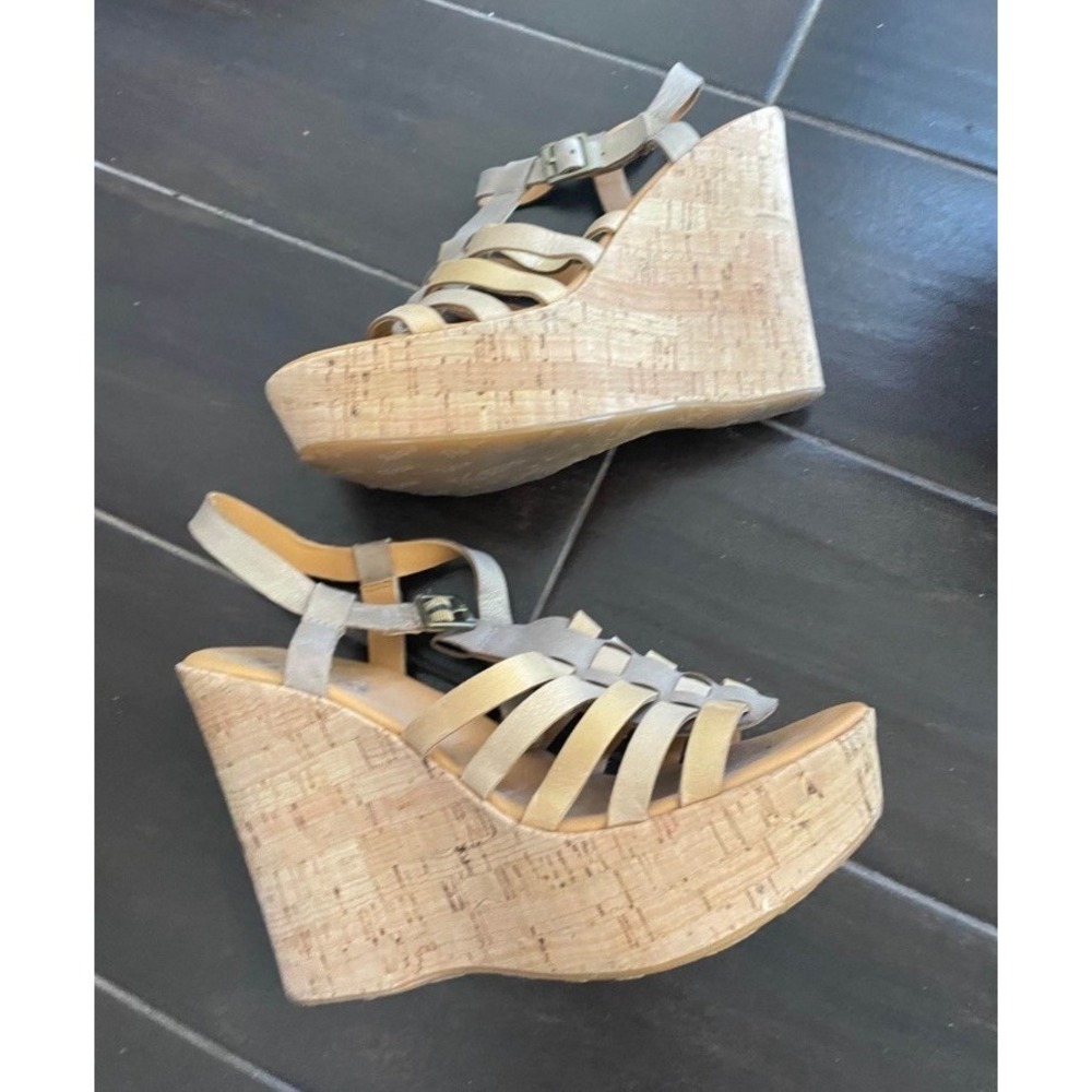 Korks by KorkEase Poppy Metallic Wedge Sandals Size 8 Muted Gold Cork Platform - Picture 2 of 6
